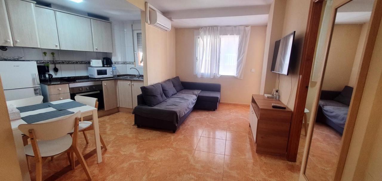 Isamar Apartamento Playa Del Cura Торевиеха Екстериор снимка